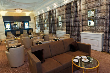 Hotel Lounge
